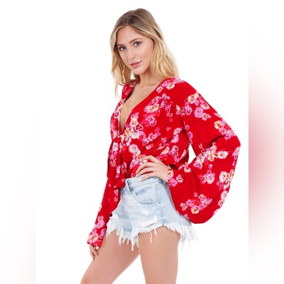 Free People Intimately Women's Floral Forties Feel Bodysuit Bell Sleeve Size XS - Picture 2 of 9